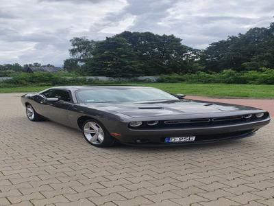 Dodge Challenger r/t 5,7 Hemi manual ew.zamiana