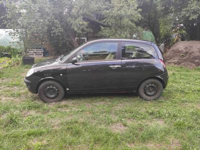 Lancia ypsilon 2006 r.