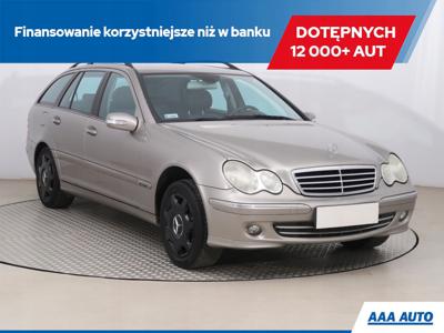 Mercedes Klasa C W203 Kombi T203 2.1 (C 200 CDI) 122KM 2005