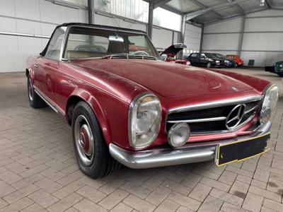 Mercedes W113 250SL Pagoda