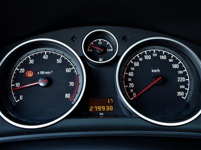 Opel Astra 2006 1.6 16V ABS klimatyzacja manualna