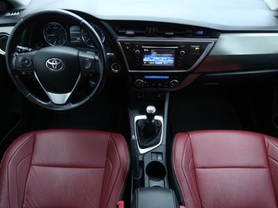 Toyota Auris 2014 2.0 D