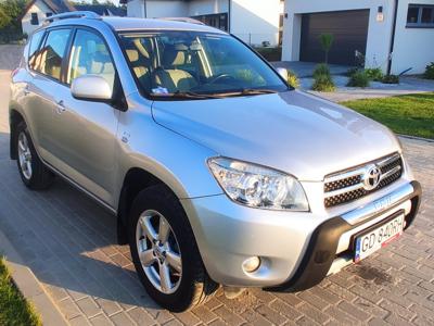 Toyota RAV4 2.2 D4D SOL, AWD 4x4, LED, pakiet zima, 136KM