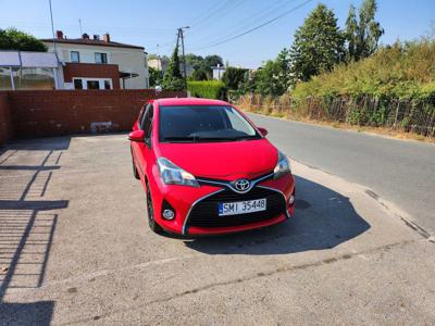 Toyota yaris 2016 r bardzo niski przebieg benzyna 1 ,3