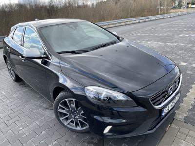 Volvo V40 D4 R-Design