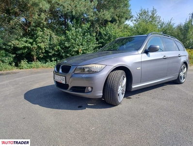 BMW 320 2.0 benzyna 143 KM 2008r.