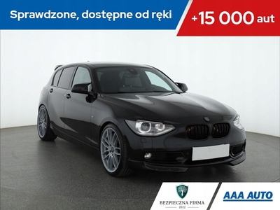 BMW Seria 1 F20-F21 Hatchback 5d 118i 170KM 2012