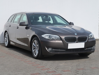 BMW SERIA 5 VI (F07/F10/F11) BMW SERIA 5 , Automat, Navi, Xenon, Bi-Xenon, Klimatronic, Tempomat,