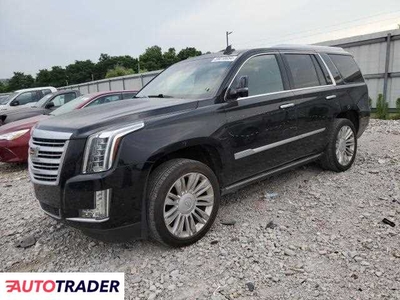 Cadillac Escalade 6.0 benzyna 2019r. (LAWRENCEBURG)