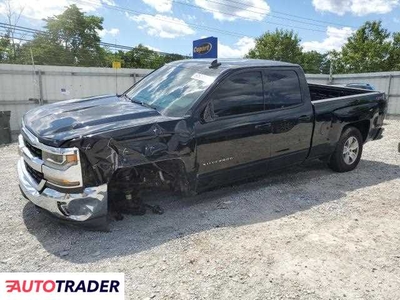 Chevrolet Silverado 5.0 benzyna 2018r. (WALTON)