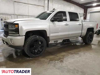 Chevrolet Silverado 6.0 benzyna 2018r. (AVON)