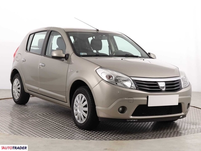 Dacia Sandero 1.4 73 KM 2009r. (Piaseczno)