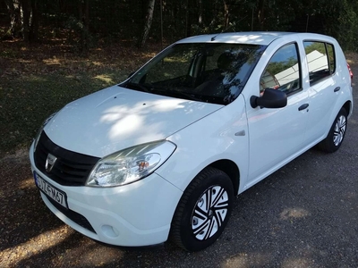 Dacia Sandero I Hatchback 5d 1.4 MPI 75KM 2009