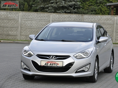 Hyundai i40 1.7CRDi(116KM)Style*Led*Parktronic*Serwisowany*Alufelgi16