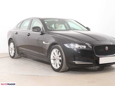 Jaguar XF 2.0 177 KM 2017r. (Piaseczno)