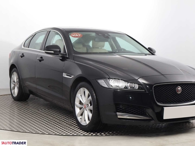 Jaguar XF 2.0 237 KM 2018r. (Piaseczno)