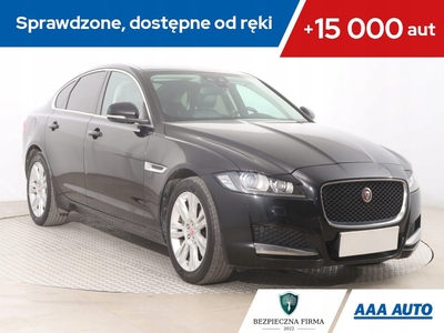 Jaguar XF II Sedan 2.0 i4D 180KM 2018