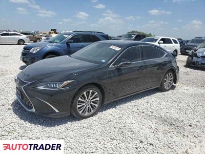 Lexus ES 3.0 benzyna 2020r. (TAYLOR)