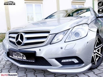 Mercedes E-klasa 3.5 benzyna 306 KM 2011r. (Świebodzin)