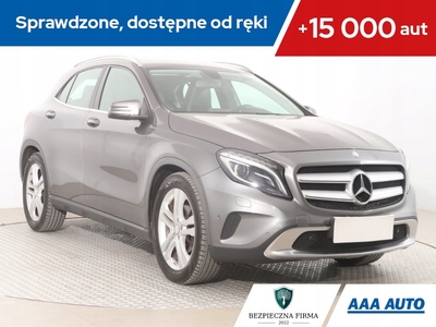 Mercedes GLA I Off-roader 1.6 200 156KM 2015