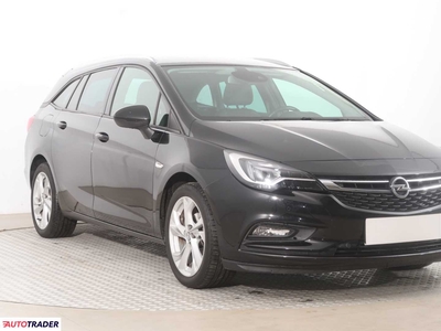 Opel Astra 1.4 123 KM 2018r. (Piaseczno)