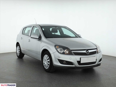 Opel Astra 1.4 88 KM 2010r. (Piaseczno)