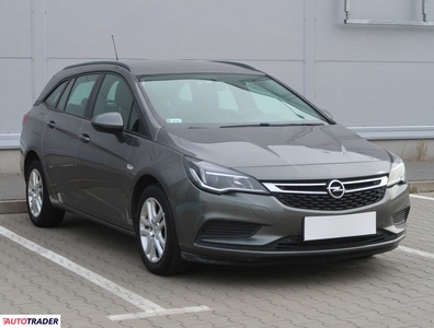 Opel Astra 1.6 108 KM 2016r. (Piaseczno)