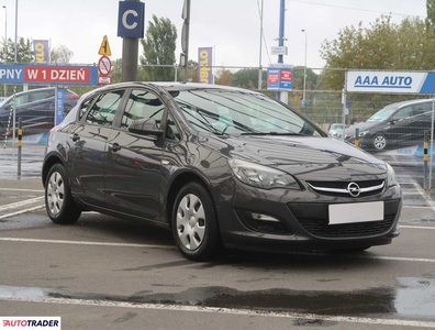 Opel Astra 1.6 113 KM 2014r. (Piaseczno)