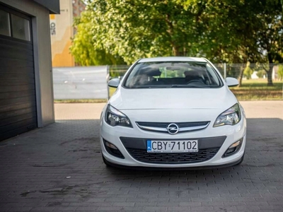 Opel Astra J GTC 1.4 100KM 2014