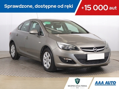 Opel Astra J Sedan 1.4 Turbo ECOTEC 140KM 2017