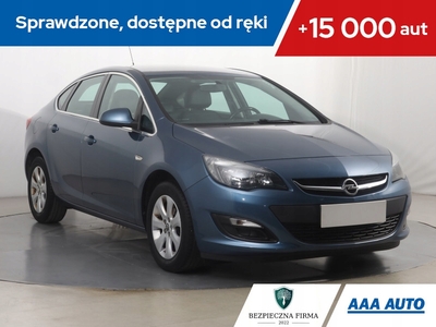 Opel Astra J Sedan 1.4 Turbo ECOTEC 140KM 2017