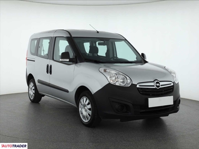 Opel Combo 1.4 93 KM 2018r. (Piaseczno)