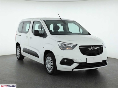 Opel Combo 1.5 128 KM 2021r. (Piaseczno)