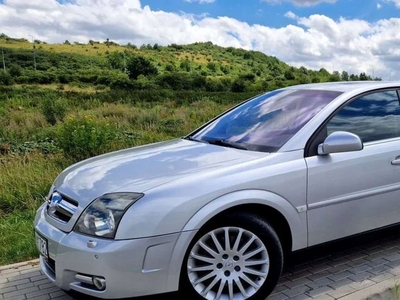 Opel Signum 3.2 V6 ECOTEC 211KM 2004