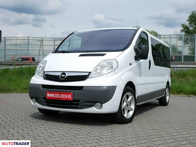 Opel Vivaro 2.0 diesel 114 KM 2009r. (Goczałkowice-Zdrój)