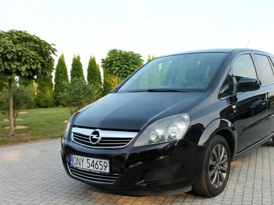 Opel Zafira B 1.8 ECOTEC 140KM 2010