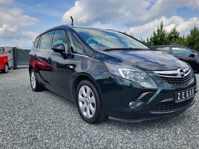 Opel Zafira C 2015