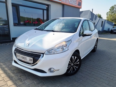 Peugeot 208 I Hatchback 3d 1.6 e-HDI 92KM 2014