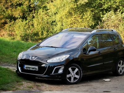 Peugeot 308 I SW Facelifting 1.6 e-HDI FAP STT 112KM 2012