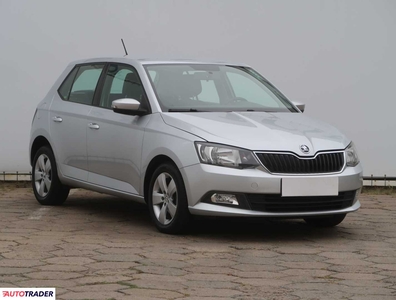 Skoda Fabia 1.2 88 KM 2015r. (Piaseczno)