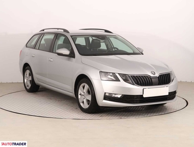 Skoda Octavia 1.6 113 KM 2018r. (Piaseczno)