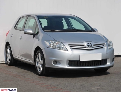 Toyota Auris 1.6 130 KM 2012r. (Piaseczno)