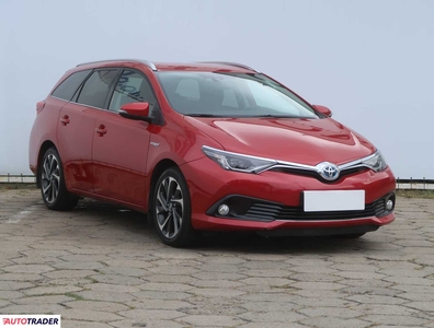 Toyota Auris 1.8 134 KM 2016r. (Piaseczno)