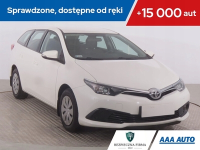 Toyota Auris II Touring Sports Facelifting 1.6 Valvematic 132KM 2016