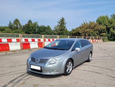 Toyota Avensis III Toyota Avensis 2.2 D-CAT,aut,kombi,salon PL,kam cofania,navi