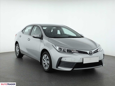 Toyota Corolla 1.3 97 KM 2017r. (Piaseczno)