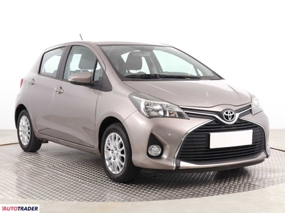 Toyota Yaris 1.3 97 KM 2015r. (Piaseczno)