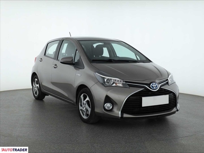 Toyota Yaris 1.5 99 KM 2014r. (Piaseczno)