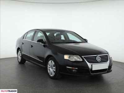 Volkswagen Passat 2.0 138 KM 2006r. (Piaseczno)