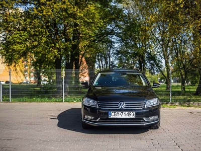 Volkswagen Passat B7 Variant 2.0 TDI CR DPF BlueMotion 140KM 2013